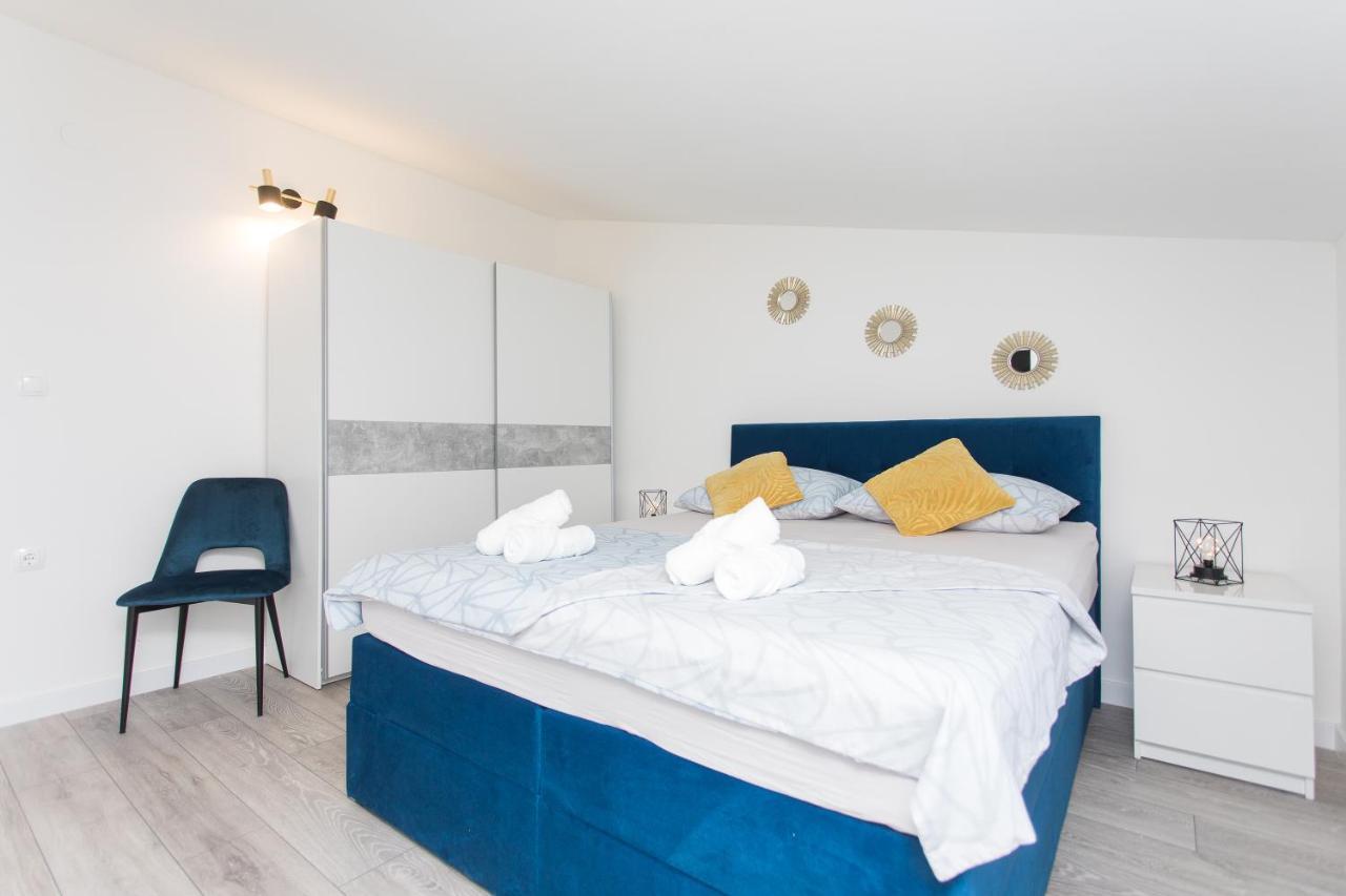Apartment Gold Podstrana Bagian luar foto
