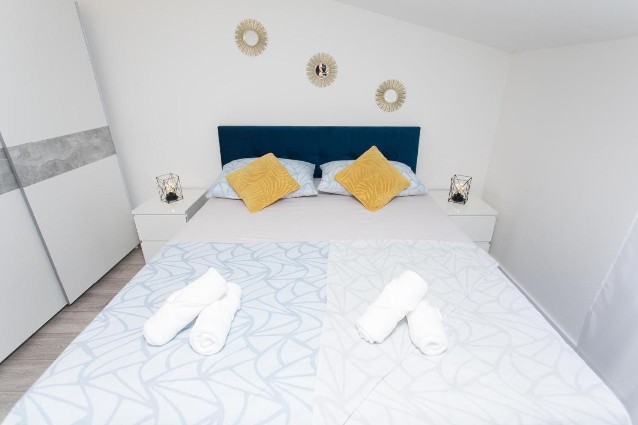 Apartment Gold Podstrana Bagian luar foto