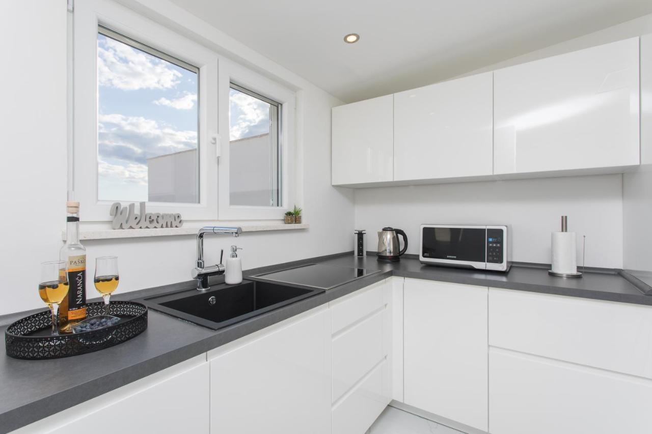 Apartment Gold Podstrana Bagian luar foto